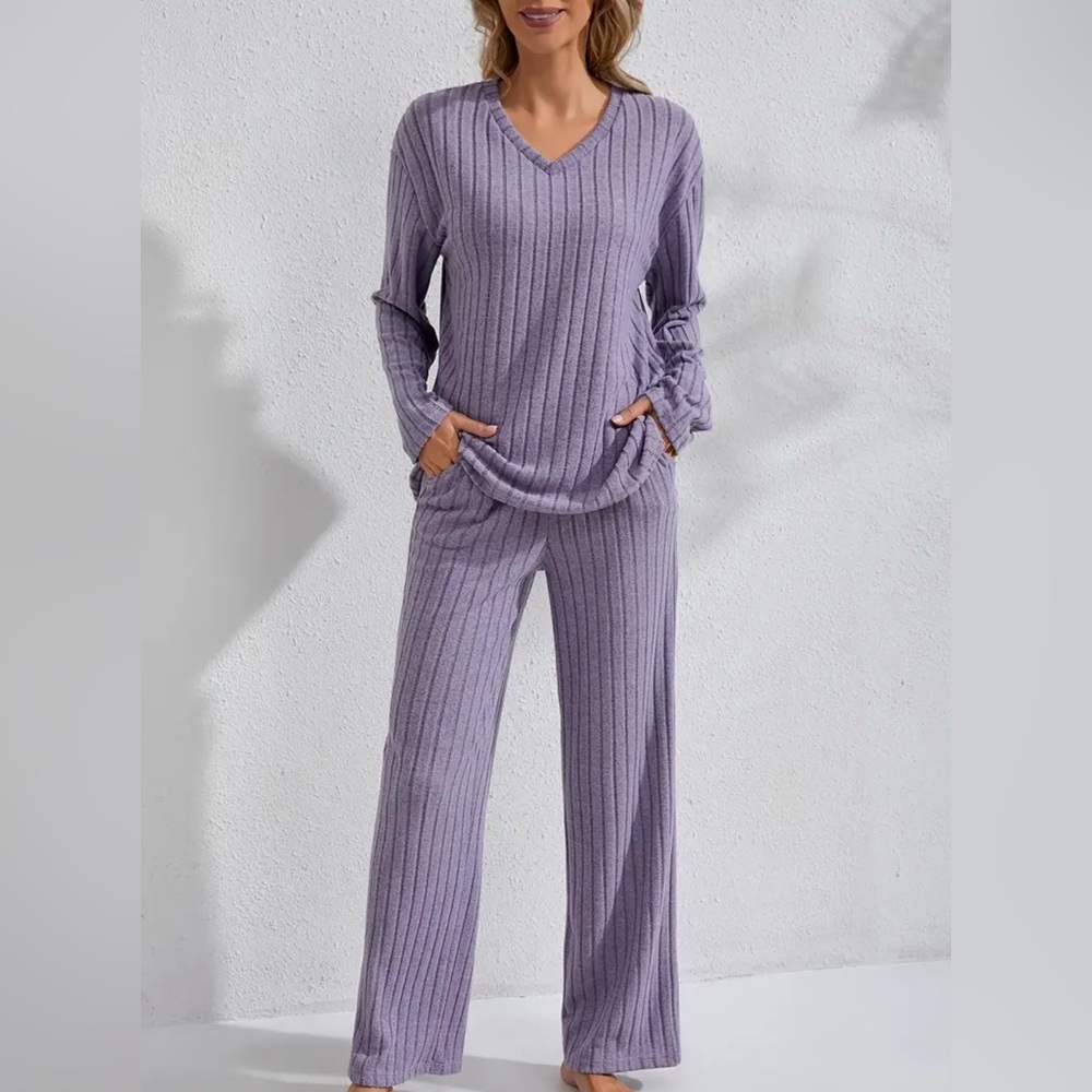 Lavender Ribbed Boot‑Cut Lounge Pants & Top Set - Women
